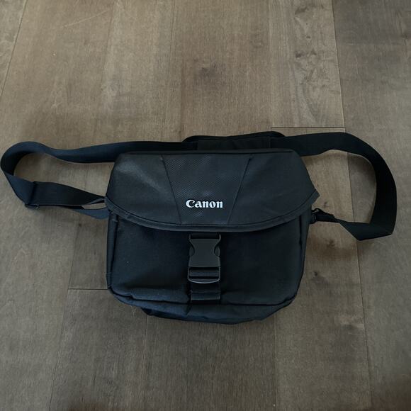 Canon EOS Shoulder Bag Black - Picture 1 of 3